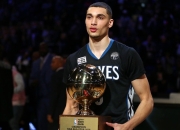 库里连续七场比赛得分超过战术调整，RNG不断突破！再创辉煌时刻